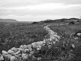 John Stathatos: lithoi / Γιάννης Σταθάτος/λίθοι